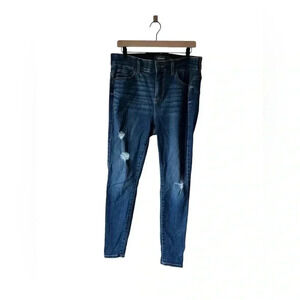 Torrid Women's Premium Bombshell Skinny Medium Wash Jeans 16R